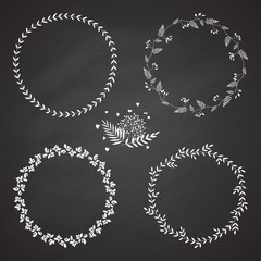 Set of 4 circle cute hand drawn frames