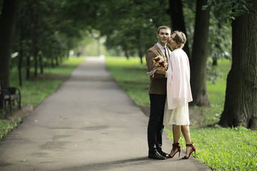 Fototapeta premium Wedding, the bride and groom on the wedding day photosession