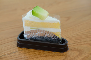 Vanilla cream cake