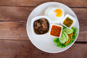 Stewed pork leg and egg with rice