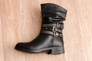 beautiful boots for women's feet, autumn boots