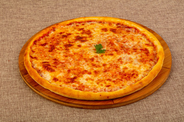 Pizza four cheeses