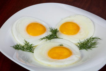 Fried three eggs