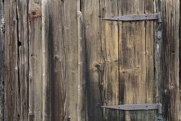 Fensterladen aus Holz 1