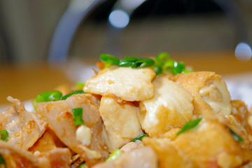 厚揚げと豚肉の和風炒め物