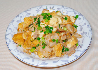 厚揚げと豚肉の和風炒め物