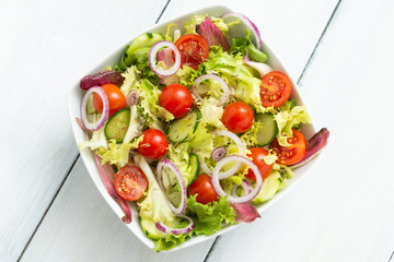 Insalata mediterranea fresca