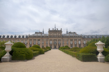 Obraz premium Jardines y palacio de la real granja de San idelfonso, España