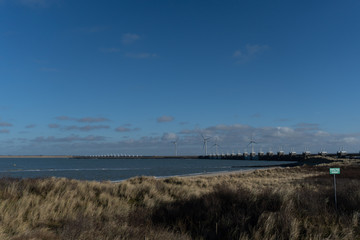 Fototapeta na wymiar Eastern Scheldt storm surge barrier (Oosterscheldekering)