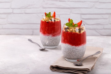 Chia strawberry pudding