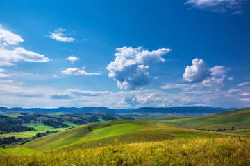 Obraz premium Góry i wzgórza. Ałtaj