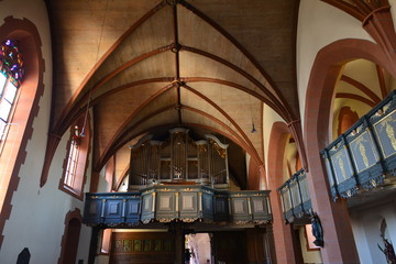 Innenansicht der St. Ursula Kirche Oberursel (Taunus) 