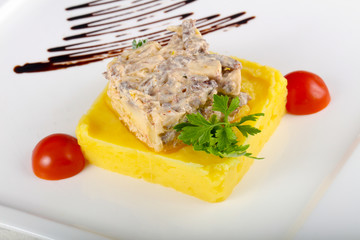 Fricassee with mushed potato