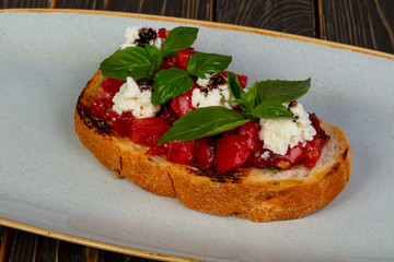 Bruschetta with tomato and cheese