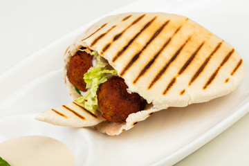 Falafel in the pita