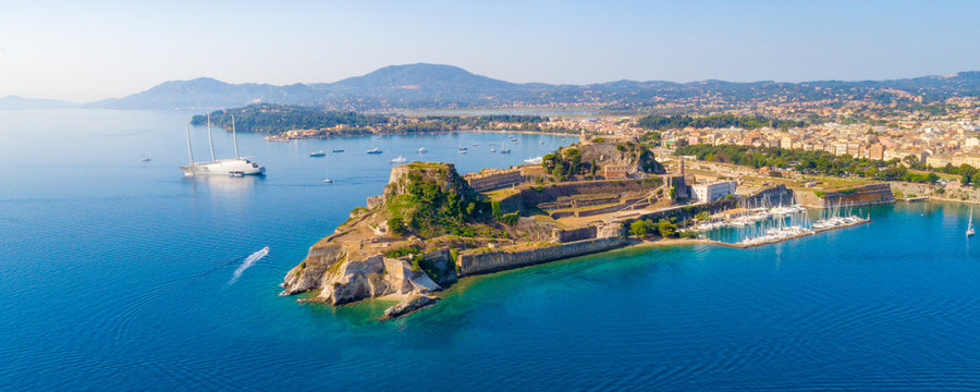Fototapeta Panoramic view of Kerkyra, capital of Corfu island, Greece