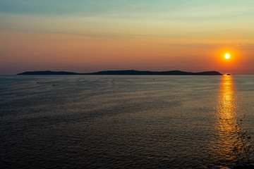 Obraz premium Silhouette of Ons Island in Galicia, Spain