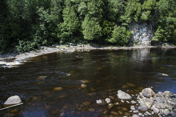 Chute d'eau et Rivière