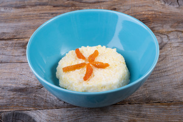 Millet porridge with apricots