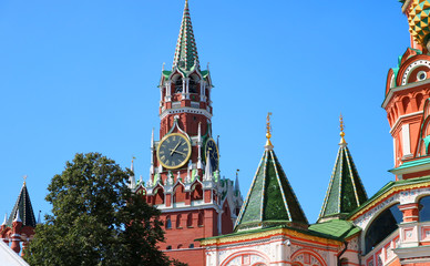 Fototapeta na wymiar Red Square. The Kremlin Tower