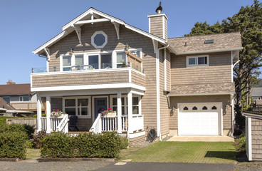 Beach house mansion Canon bech Oregon.