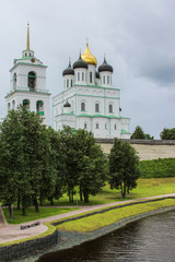 Fototapeta na wymiar Pskov Kremlin in Russia
