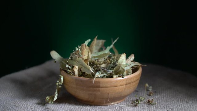 Bay leaf stop motion