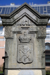 St. Petersburg coat of arms of the 1871 model on a stone column