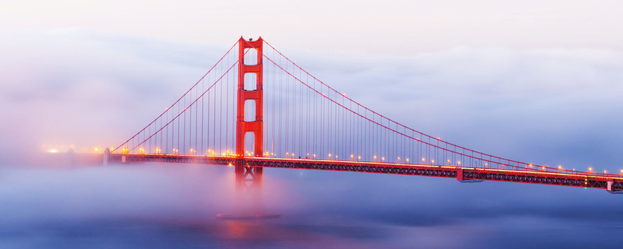 Golden Gate Bridge, San Francisco, California, USA	