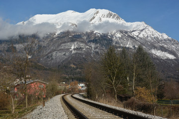 Fototapeta premium I binari verso l'inverno