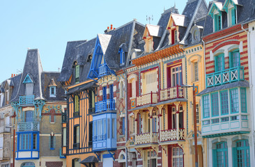 Fototapeta premium Maisons à colombage à Mers-les-bains, Somme, Hauts-de-France