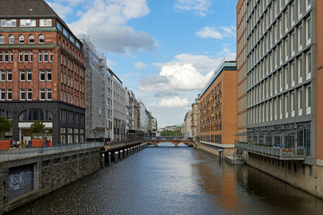 Naklejka premium Canals and houses in Hamburg, Germany