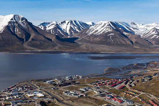 Residential hourses and shipyard of Longyearbyen