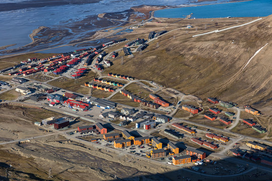 Colorful buildings of arctic town Longyearbyen