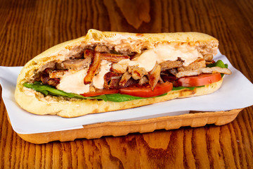 Pita with chicken
