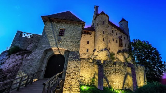 Mediaeval castle by Night (time lapse)