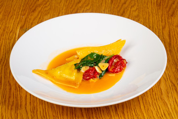 Ravioli with spinach