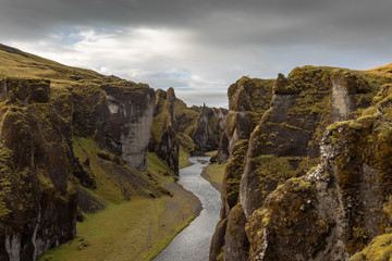 Fototapeta na wymiar Fjaðrárgljúfur Canyon