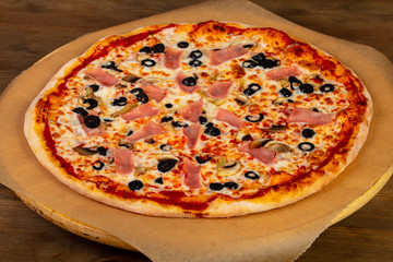 Pizza with ham and mushroom