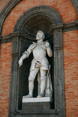 Obraz premium Beautiful streets and courtyards of Naples, historical sites and sculptures of the city. The monuments and architecture of ancient Italy. panorama of the city, species and tourist places. 