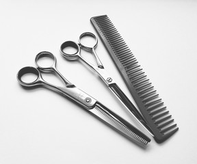 ハサミとコーム