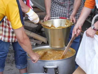 Emergency food - 大量のカレークッキング