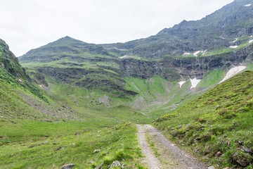 Naturpark Göriachtal mit Blick auf die Berge, Österreich