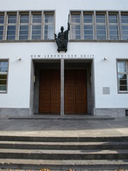 Neue Universit&auml;t