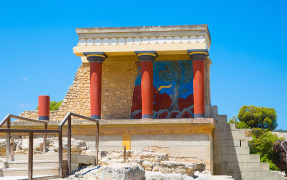 Greece, Crete, Heraklion. Knossos ruins, ceremonial and political centre of the tsar Minos. Archaeological site connected with legends of Daedalus, Minotaur, Ariadne and Icarus
