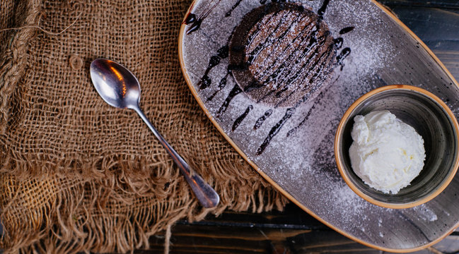 food photography foodphoto foodstyle  papparotti  yummy cake people milk buns bun girl girls banana caramel old strawberry retro paris nuts chocolate icecream tube cinnabon marshmellow