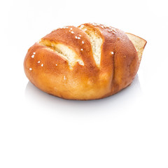 Laugenbrötchen weiss freigestellt