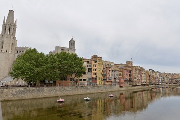 Fototapeta premium ジローナ 橋のある風景