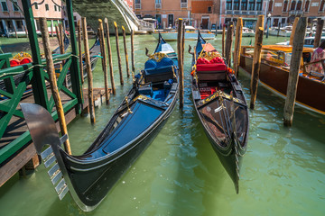 Fototapeta na wymiar gondola in the narrow canals of Venice, Italy