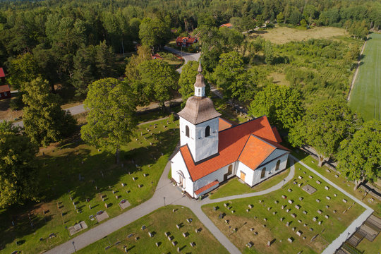 V&aring;rdinge kyrka